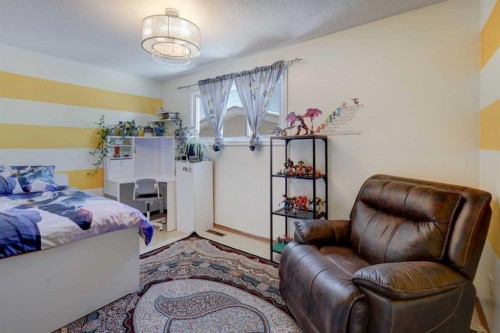 4721 Edmonton Trail Ne, Calgary, AB - Indoor