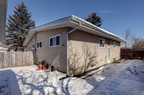 4721 Edmonton Trail Ne, Calgary, AB - Outdoor With Exterior