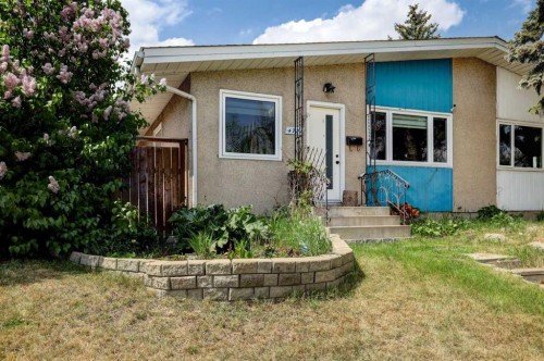 4721 Edmonton Trail Ne, Calgary, AB - Outdoor