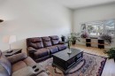 4721 Edmonton Trail Ne, Calgary, AB  - Indoor Photo Showing Living Room 