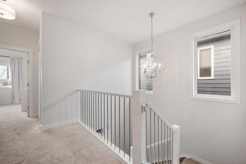 3917 2 Street Nw, Calgary, AB - Indoor Photo Showing Other Room