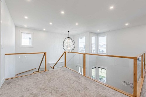 424 Watercrest Place, Chestermere, AB - Indoor Photo Showing Other Room