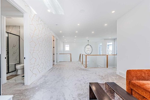 424 Watercrest Place, Chestermere, AB - Indoor Photo Showing Other Room