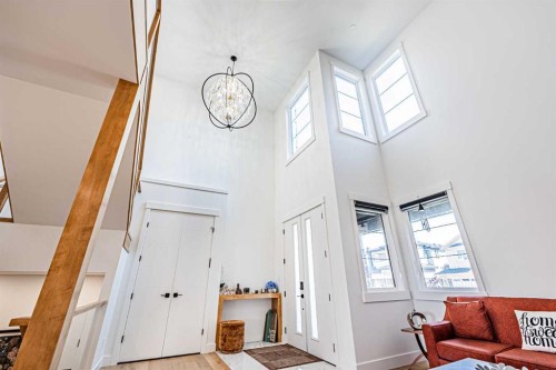 424 Watercrest Place, Chestermere, AB - Indoor Photo Showing Other Room