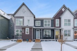 24 Carringvue Way NW Calgary, AB T3P 1K8