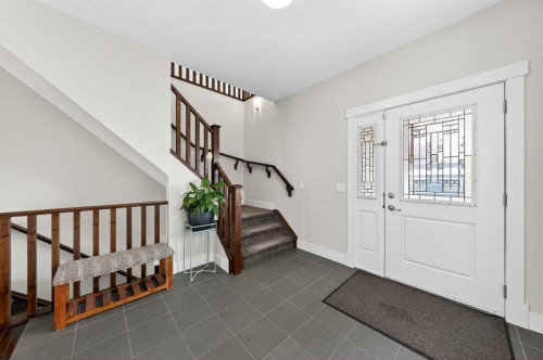 14 Evansfield Road Nw, Calgary, AB - Indoor Photo Showing Other Room