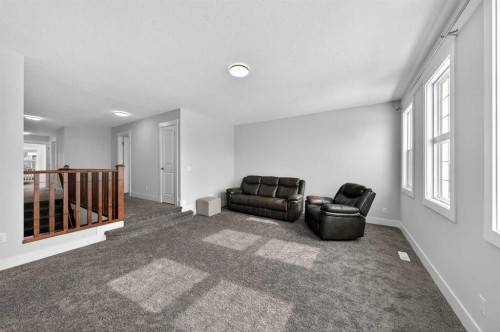 14 Evansfield Road Nw, Calgary, AB - Indoor Photo Showing Other Room