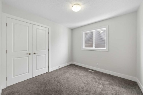 14 Evansfield Road Nw, Calgary, AB - Indoor Photo Showing Other Room