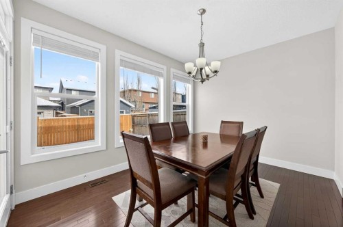 14 Evansfield Road Nw, Calgary, AB - Indoor Photo Showing Dining Room