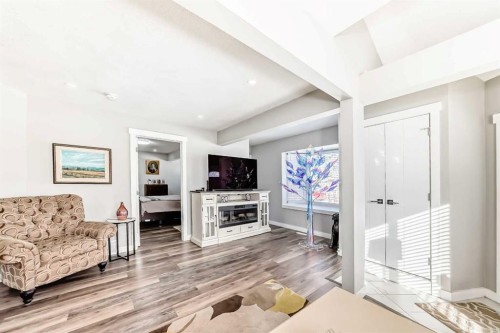 6403 35 Avenue Nw, Calgary, AB - Indoor Photo Showing Living Room With Fireplace