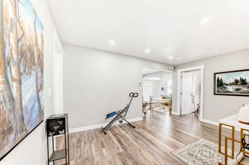 6403 35 Avenue Nw, Calgary, AB - Indoor