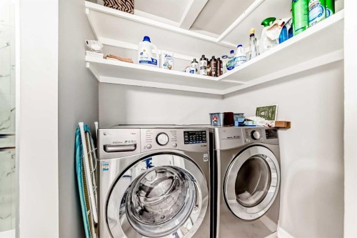 6403 35 Avenue Nw, Calgary, AB - Indoor Photo Showing Laundry Room