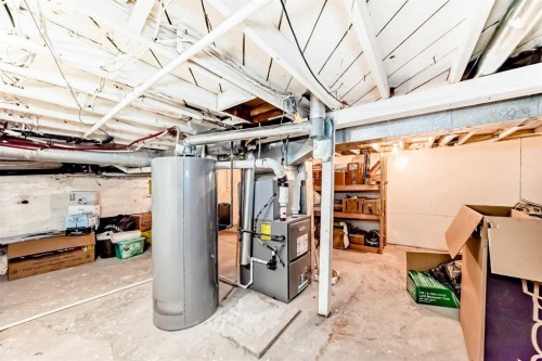 6403 35 Avenue Nw, Calgary, AB - Indoor Photo Showing Basement