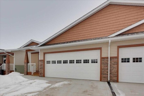 6120 Cornerstone Crescent, Olds, AB - Outdoor