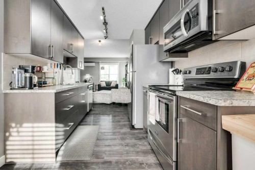 160 Cranford Walk Se, Calgary, AB - Indoor Photo Showing Kitchen