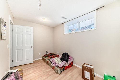 16 Saddlecrest Park Ne, Calgary, AB - Indoor