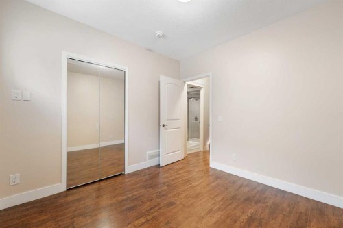 220 Walden Heights Se, Calgary, AB - Indoor Photo Showing Other Room