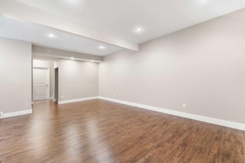 220 Walden Heights Se, Calgary, AB - Indoor Photo Showing Other Room