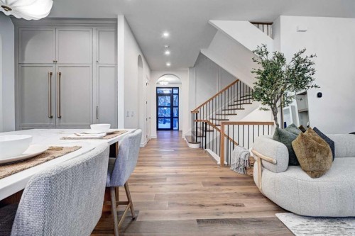 3207 Alfege Street Sw, Calgary, AB - Indoor Photo Showing Other Room