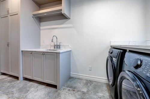 3207 Alfege Street Sw, Calgary, AB - Indoor Photo Showing Laundry Room