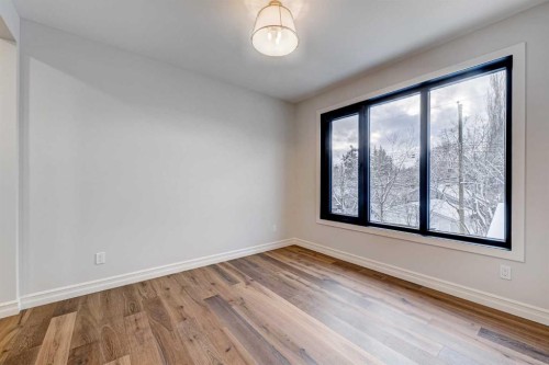 3207 Alfege Street Sw, Calgary, AB - Indoor Photo Showing Other Room