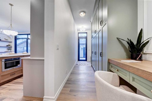 3207 Alfege Street Sw, Calgary, AB - Indoor Photo Showing Other Room