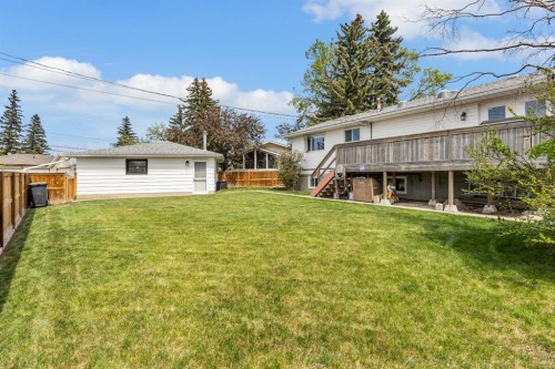 335 Huntbourne Hill Ne, Calgary, AB - Outdoor With Deck Patio Veranda