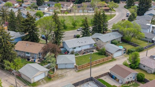 335 Huntbourne Hill Ne, Calgary, AB - Outdoor With View