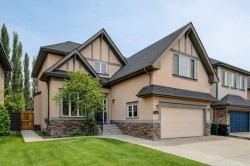 108 Tuscany Estates Close NW Calgary, AB T3L 2Z7