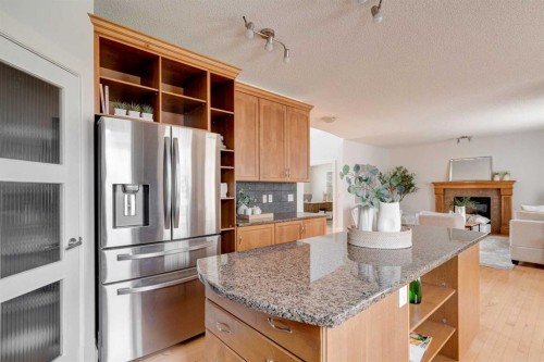 108 Tuscany Estates Close Nw, Calgary, AB - Indoor Photo Showing Kitchen