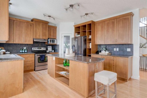 108 Tuscany Estates Close Nw, Calgary, AB - Indoor Photo Showing Kitchen