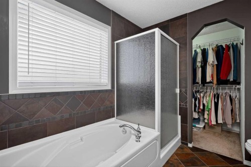 210 Elgin View Se, Calgary, AB 