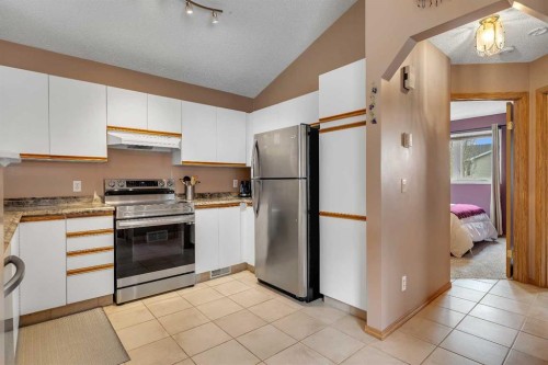 34 Hidden Spring Circle Nw, Calgary, AB 
