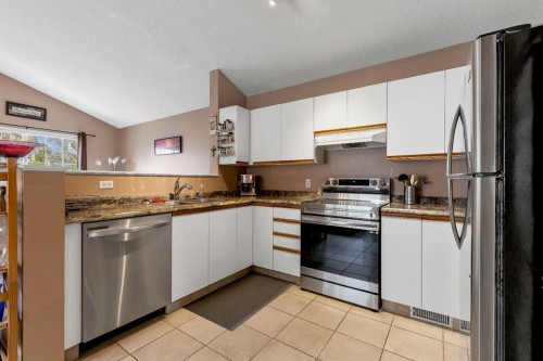 34 Hidden Spring Circle Nw, Calgary, AB 