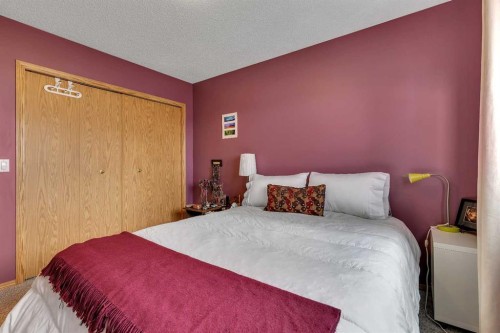 34 Hidden Spring Circle Nw, Calgary, AB 