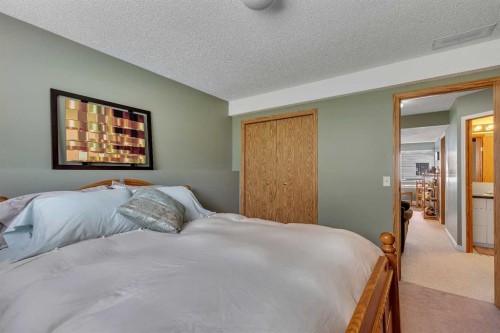 34 Hidden Spring Circle Nw, Calgary, AB 