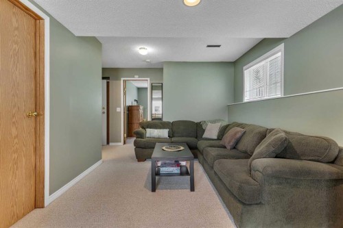 34 Hidden Spring Circle Nw, Calgary, AB 