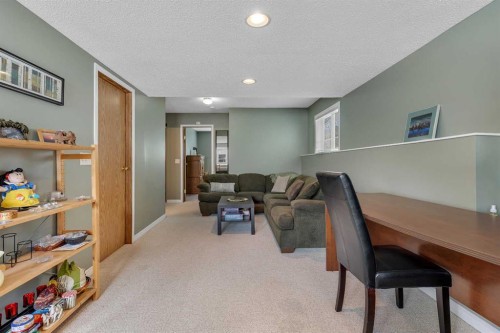 34 Hidden Spring Circle Nw, Calgary, AB 