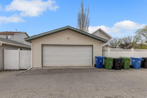 34 Hidden Spring Circle Nw, Calgary, AB 