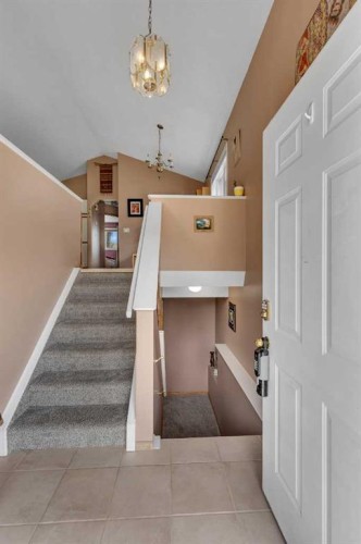 34 Hidden Spring Circle Nw, Calgary, AB 