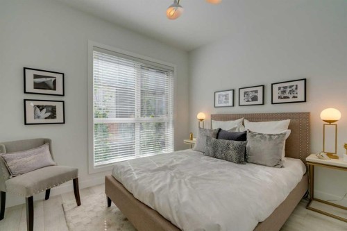 4010 Kovitz Lane Nw, Calgary, AB - Indoor Photo Showing Bedroom