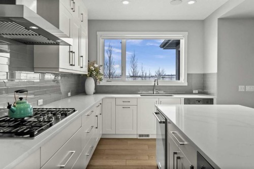 86 Juneberry Heights, Rural Rocky View County, AB - Indoor Photo Showing Kitchen With Upgraded Kitchen