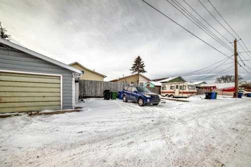 118 Dovertree Place Se, Calgary, AB - Outdoor