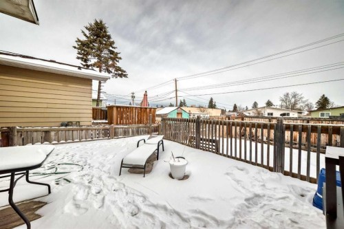 118 Dovertree Place Se, Calgary, AB - Outdoor With Exterior