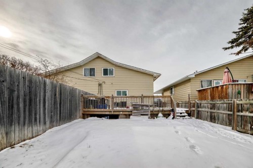 118 Dovertree Place Se, Calgary, AB - Outdoor With Exterior