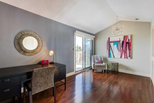 20 Strathlorne Crescent Sw, Calgary, AB - Indoor Photo Showing Other Room