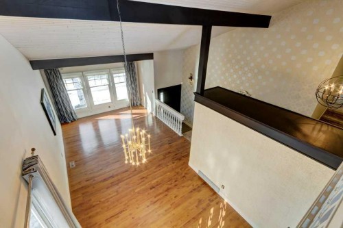 20 Strathlorne Crescent Sw, Calgary, AB - Indoor Photo Showing Other Room