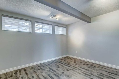 20 Strathlorne Crescent Sw, Calgary, AB - Indoor Photo Showing Other Room