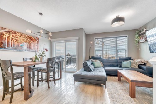 840 Seton Circle Se, Calgary, AB - Indoor