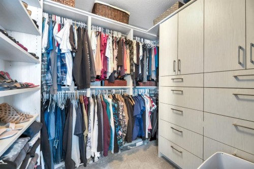 840 Seton Circle Se, Calgary, AB - Indoor With Storage